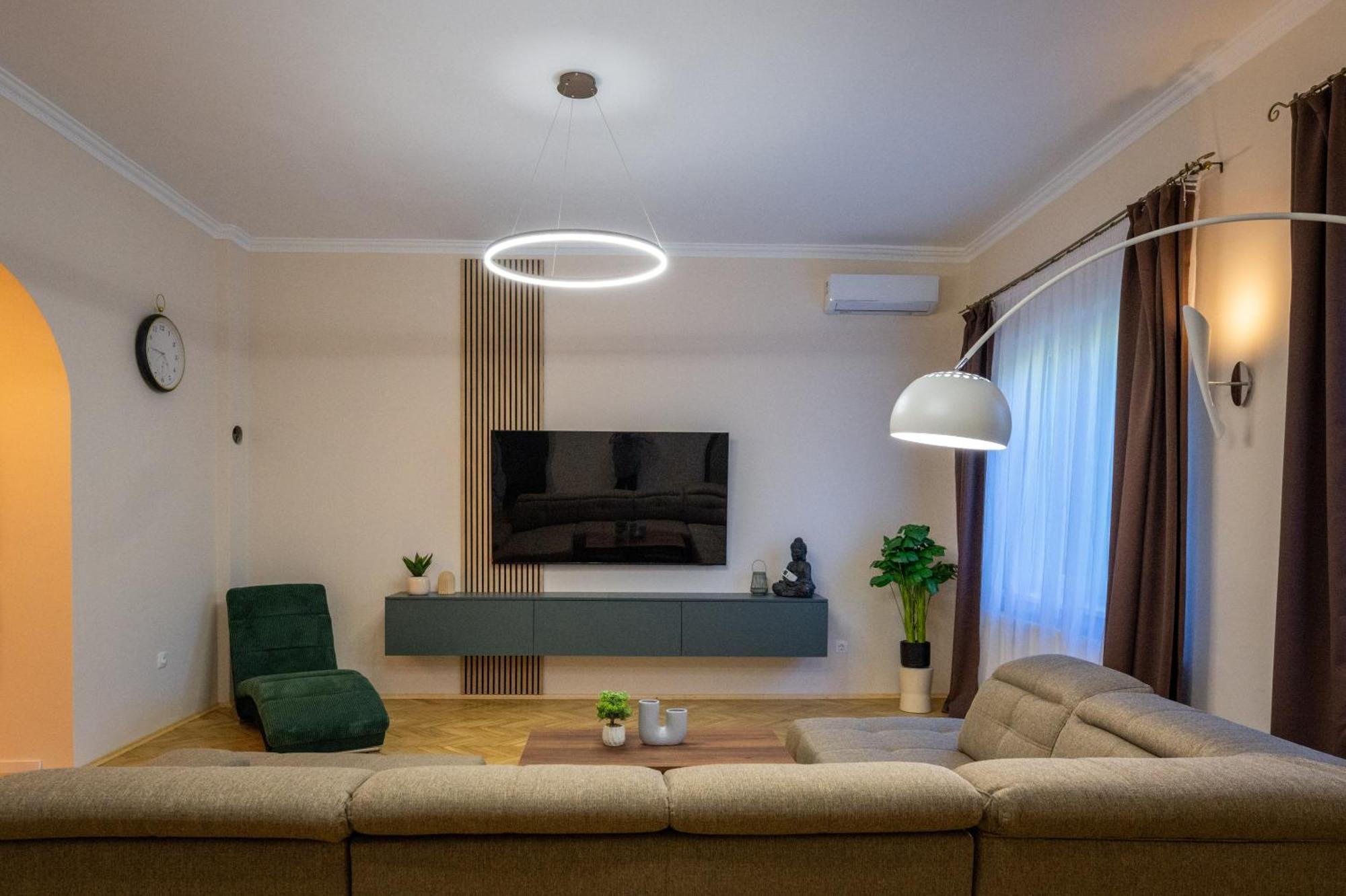 D6 Apartments Siófok Buitenkant foto